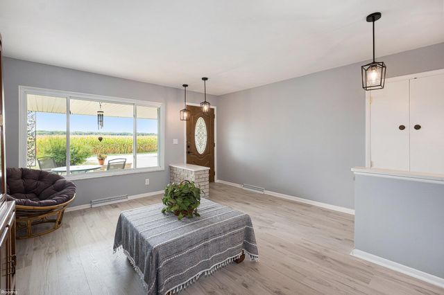 28585 Pratt Road, Richmond Twp, MI 48062