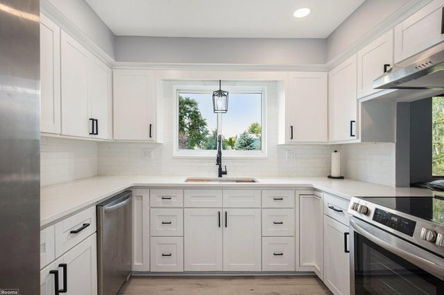 28585 Pratt Road, Richmond Twp, MI 48062