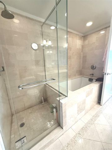 10 City Place 9G, White Plains, NY 10601