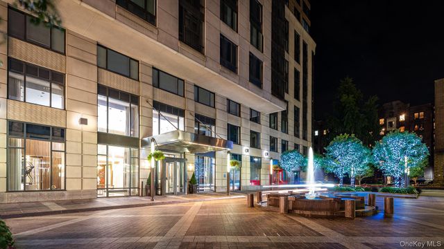 10 City Place 9G, White Plains, NY 10601