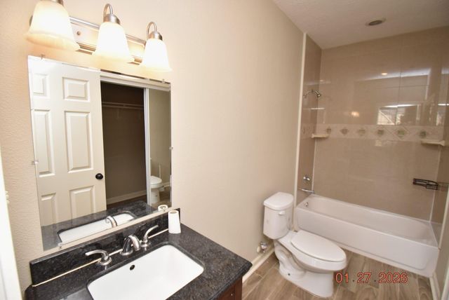 3108 Avenue D, Dickinson, TX 77539