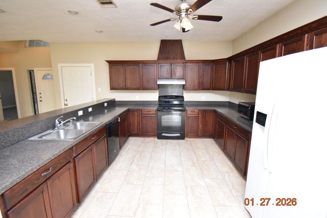 3108 Avenue D, Dickinson, TX 77539