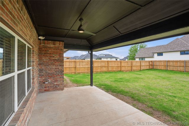 5917 E 126th Place S, Bixby, OK 74008