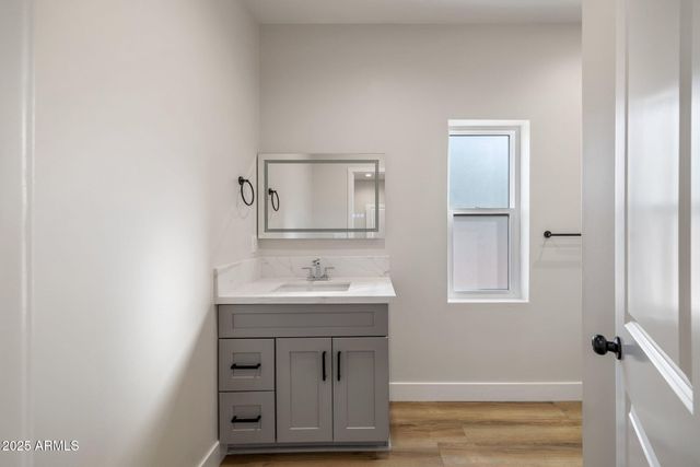 855 W 10th -- S, St Johns, AZ 85936