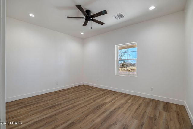 855 W 10th -- S, St Johns, AZ 85936