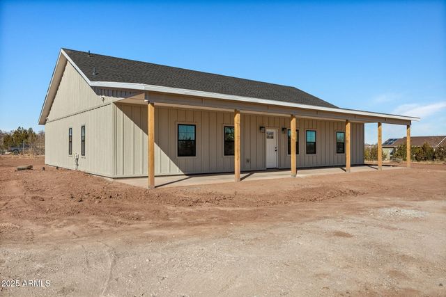 855 W 10th -- S, St Johns, AZ 85936