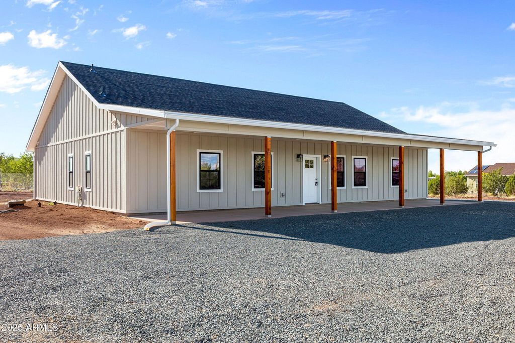 855 W 10th -- S, St Johns, AZ 85936