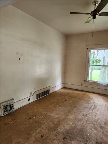 902 N Mount Olive Street, Siloam Springs, AR 72761