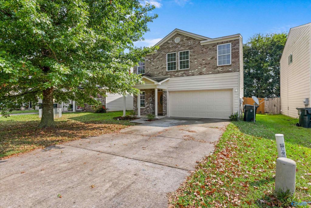 239 Bermuda Lakes Drive, Meridianville, AL 35759