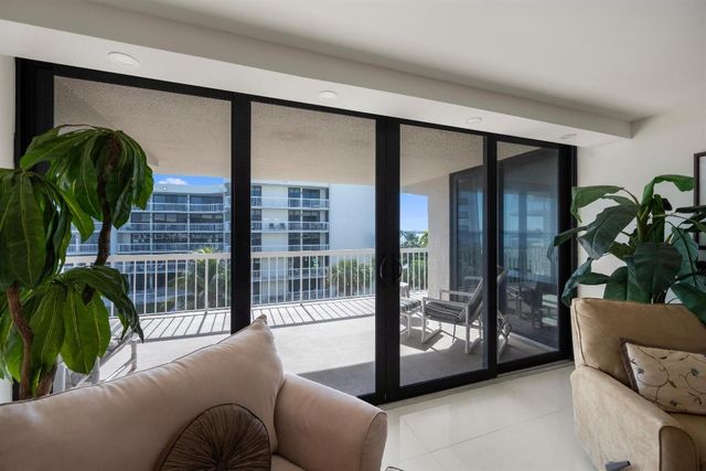 3250 S Ocean Boulevard 401s, Palm Beach, FL 33480