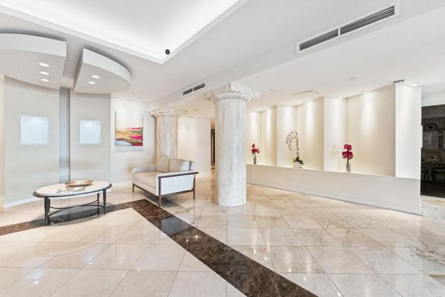 3250 S Ocean Boulevard 401s, Palm Beach, FL 33480