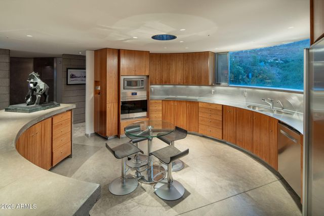 6030 E HUMMINGBIRD Lane, Paradise Valley, AZ 85253