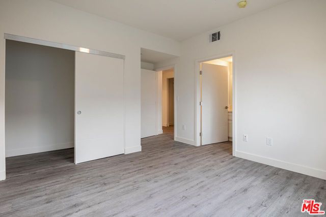 4806 Elmwood Avenue, Los Angeles, CA 90004