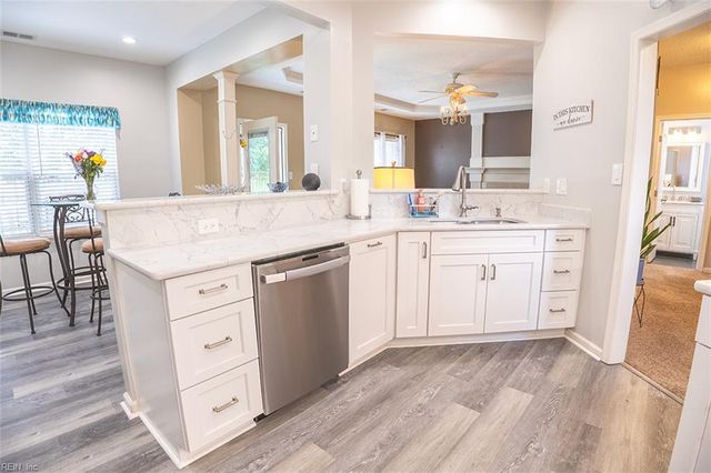 1660 Chestwood DR, Virginia Beach, VA 23453