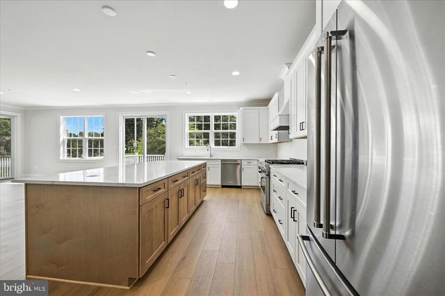 112 VILLABROOK WAY, Baltimore, MD 21212