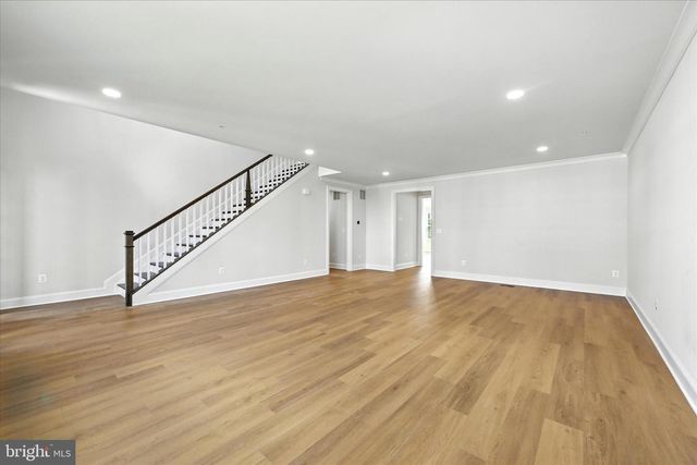 112 VILLABROOK WAY, Baltimore, MD 21212