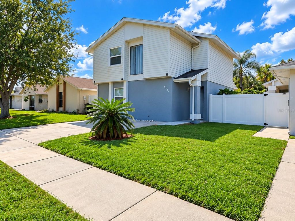 Image 1 of property listing at 5124 SPRINGWOOD DRIVE, Tampa, FL 33624