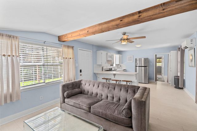 3915 W Estes Drive Drive, Bacliff, TX 77518