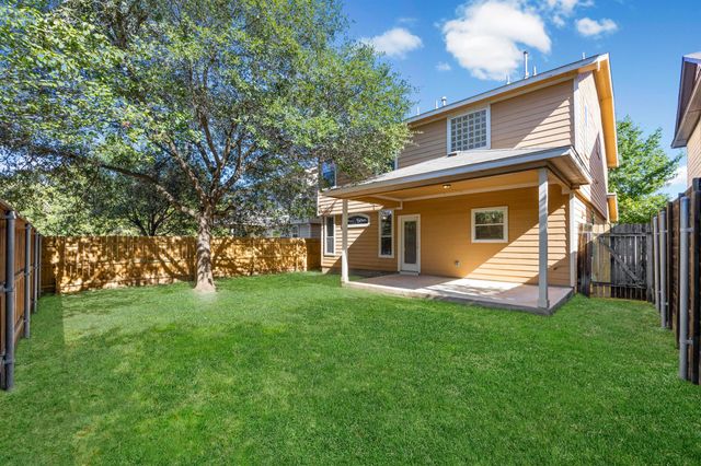 10208 Laredo DR 105, Austin, TX 78748