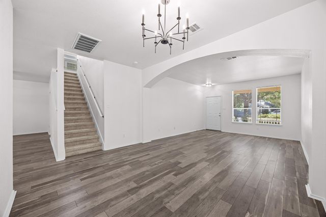 10208 Laredo DR 105, Austin, TX 78748