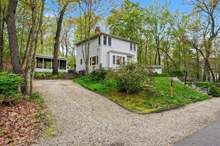 107 W Stillwater Avenue, Beverly Shores, IN 46301