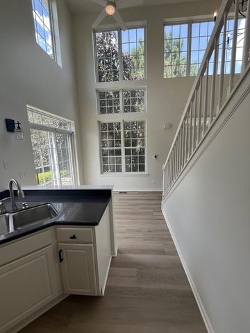 188 Brompton Drive B, Sugar Grove, IL 60554