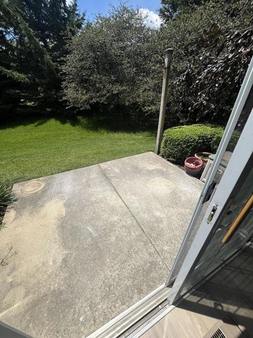 188 Brompton Drive B, Sugar Grove, IL 60554