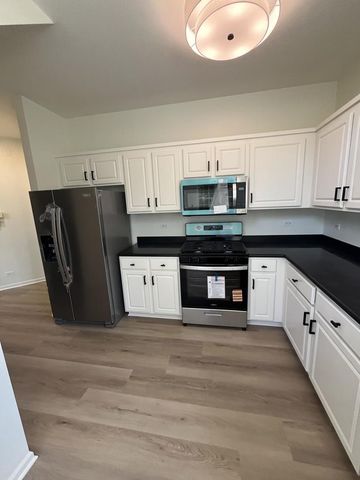 188 Brompton Drive B, Sugar Grove, IL 60554