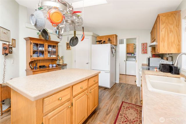41 Marian Way, Sequim, WA 98382