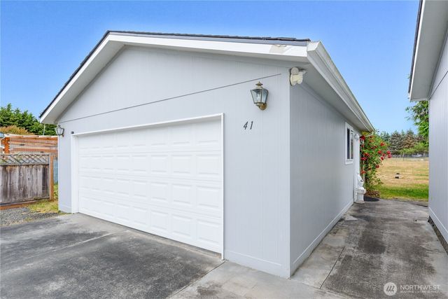 41 Marian Way, Sequim, WA 98382