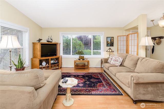 41 Marian Way, Sequim, WA 98382