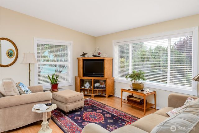 41 Marian Way, Sequim, WA 98382