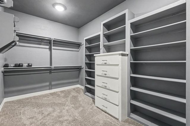 1334 Ladera Circle, Moore, OK 73160