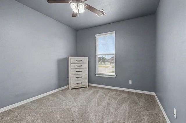 1334 Ladera Circle, Moore, OK 73160