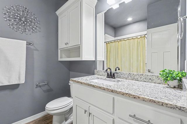 1334 Ladera Circle, Moore, OK 73160
