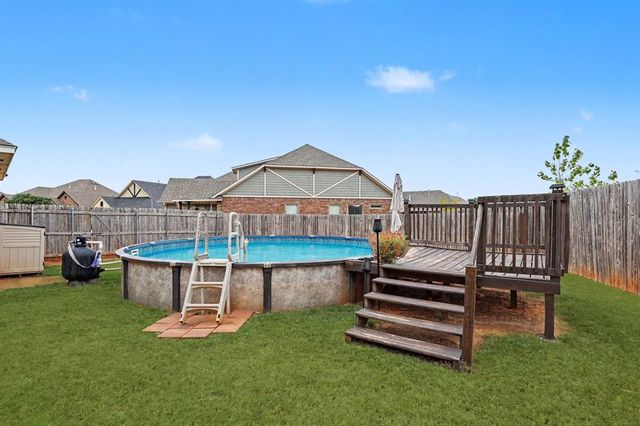 1334 Ladera Circle, Moore, OK 73160