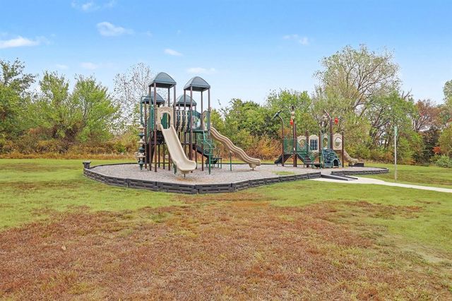 1334 Ladera Circle, Moore, OK 73160