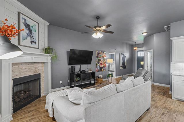 1334 Ladera Circle, Moore, OK 73160