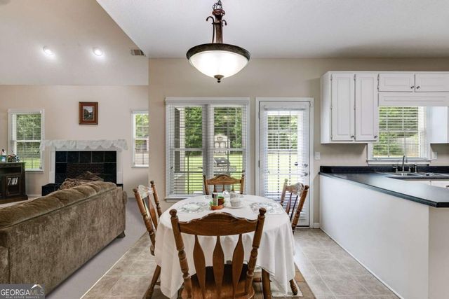 215 Watershed Way, Fayetteville, GA 30215