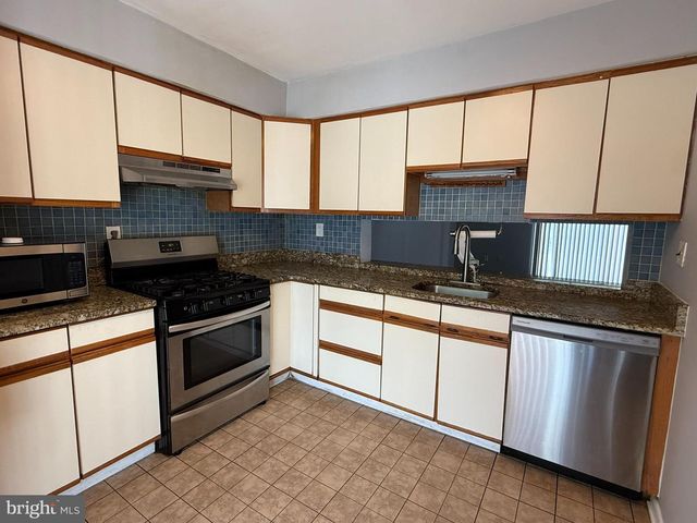 1097 CORBRIDGE CT, Voorhees, NJ 08043