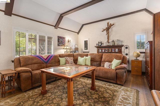 1545 1545 W Walnut Street, Stockton, CA 95203