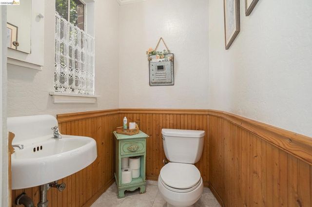 1545 1545 W Walnut Street, Stockton, CA 95203