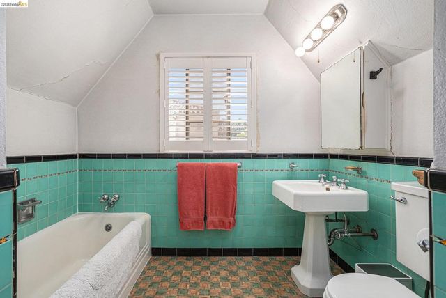 1545 1545 W Walnut Street, Stockton, CA 95203