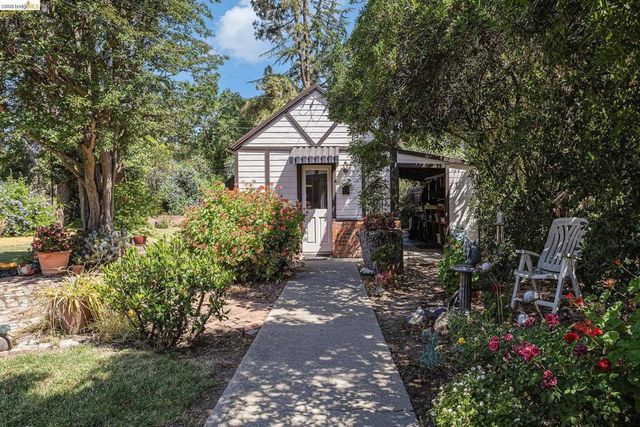 1545 1545 W Walnut Street, Stockton, CA 95203