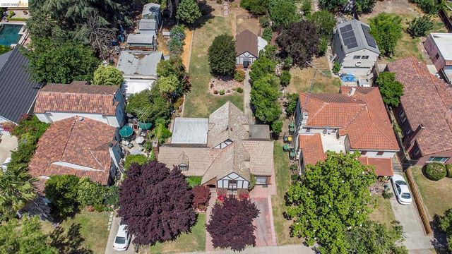 1545 1545 W Walnut Street, Stockton, CA 95203