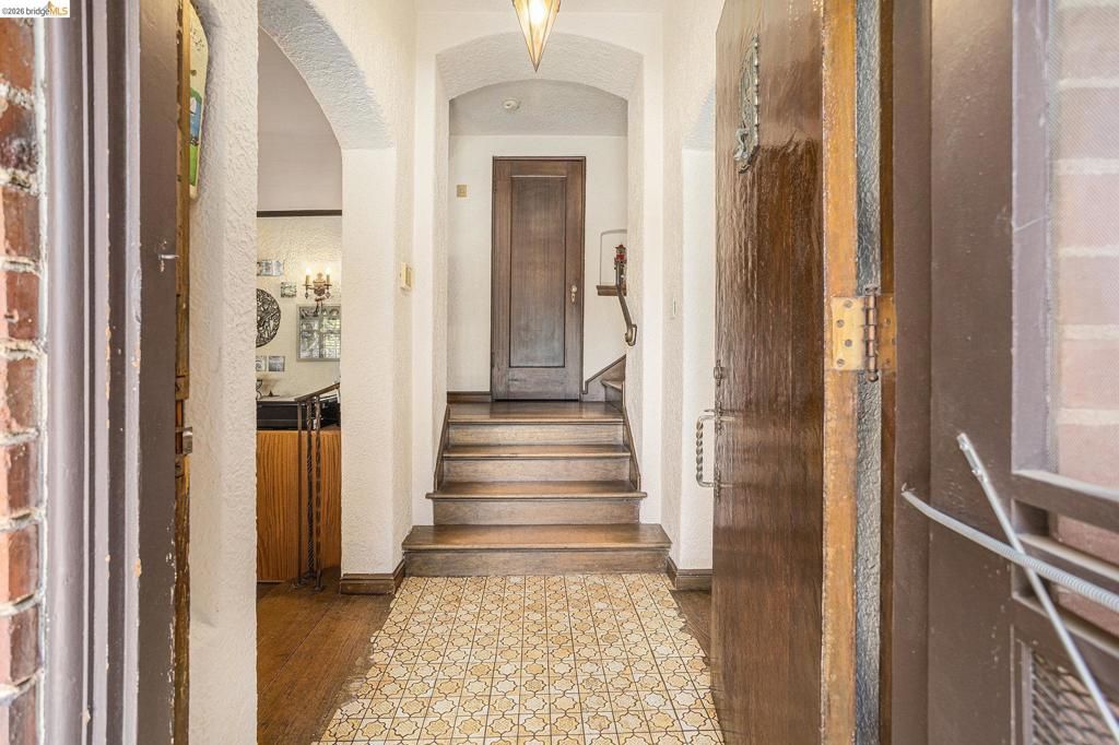 1545 1545 W Walnut Street, Stockton, CA 95203