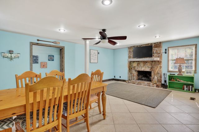 1097 Floating Mill Village Road, Silver Point, TN 38582