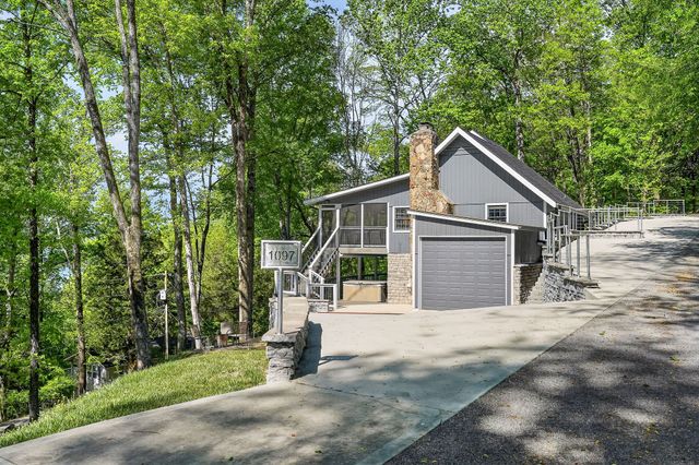 1097 Floating Mill Village Road, Silver Point, TN 38582