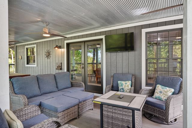1097 Floating Mill Village Road, Silver Point, TN 38582