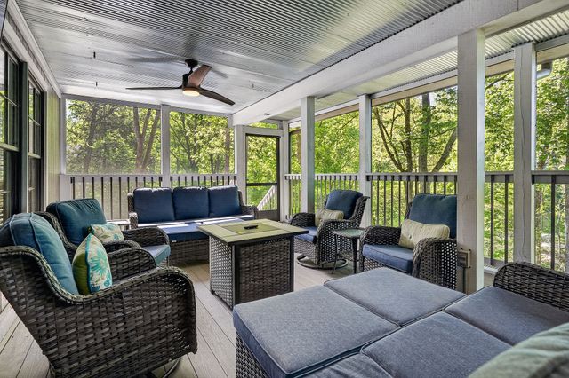 1097 Floating Mill Village Road, Silver Point, TN 38582